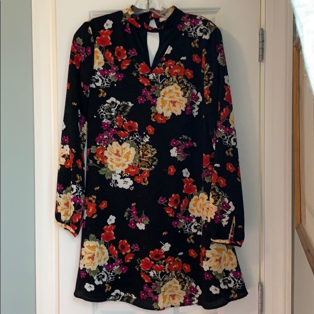 Black Dress w/ Flowers!